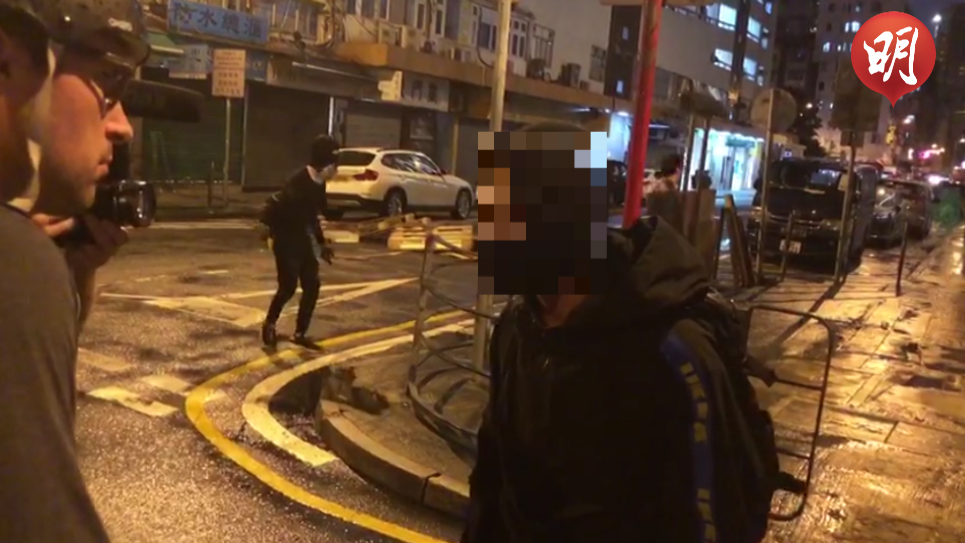 戴口罩示威者稱不想傷害警察　上街為保護香港人（攝影：梁享南、剪接：區翠恩）