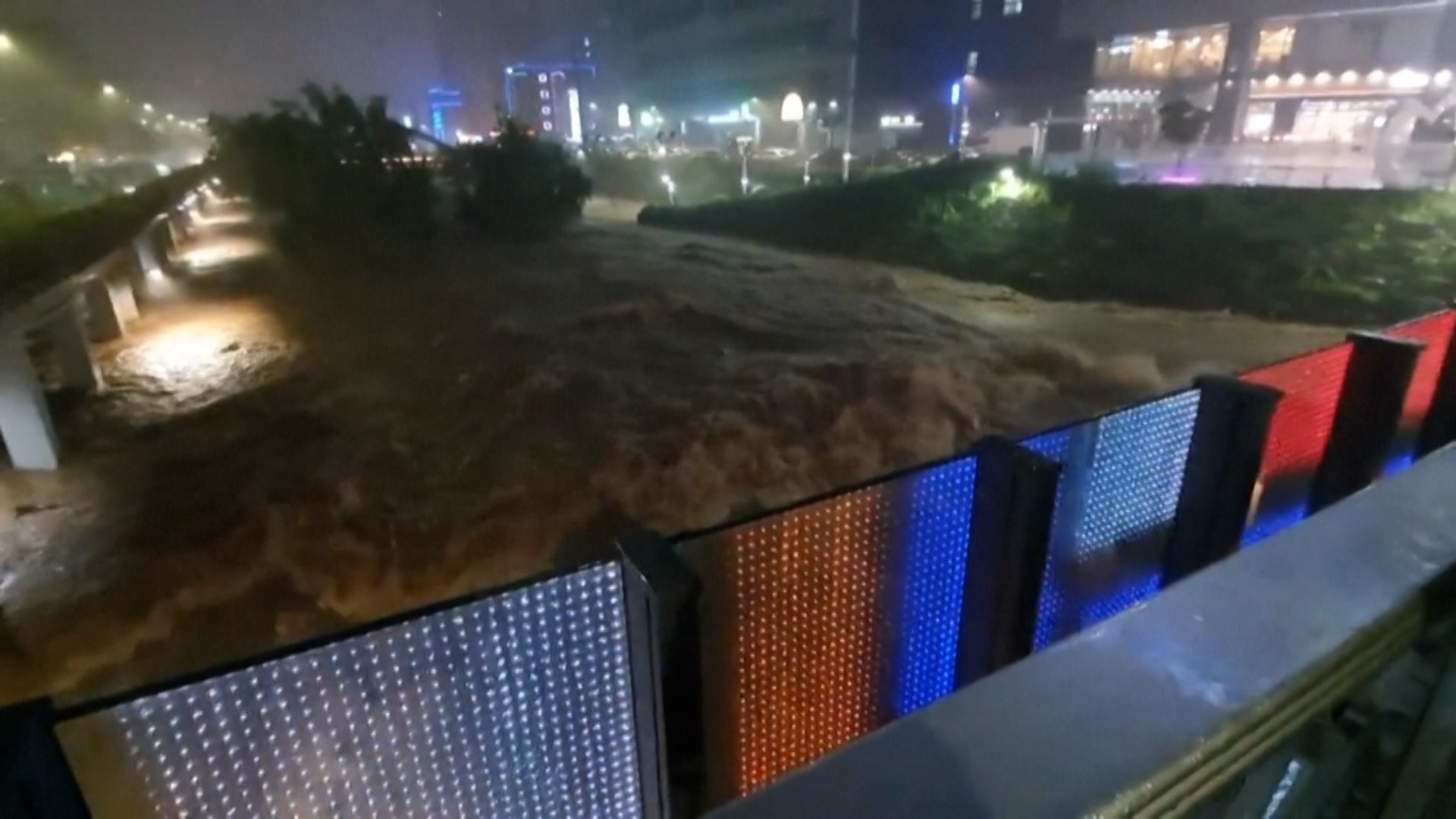 韓國首都圈暴雨成災　至少7死7失蹤【短片】